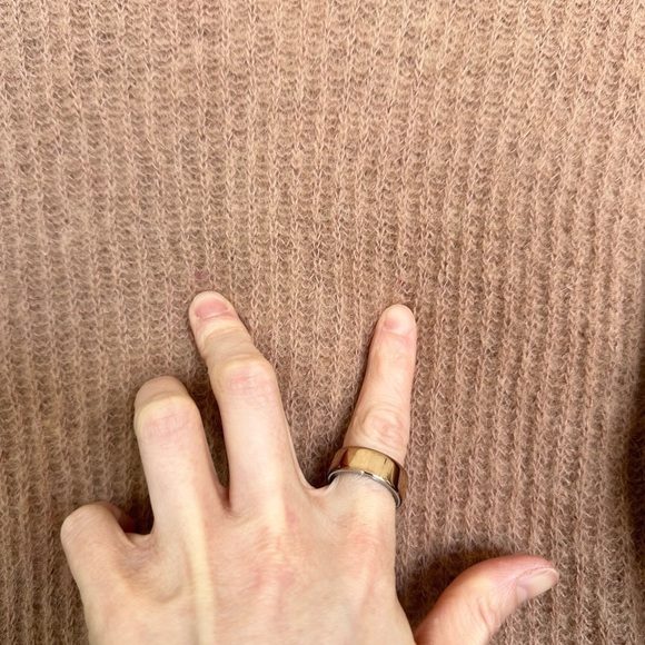 Everlane | the Alpaca Crew Sweater FLAW - Picture 10 of 11